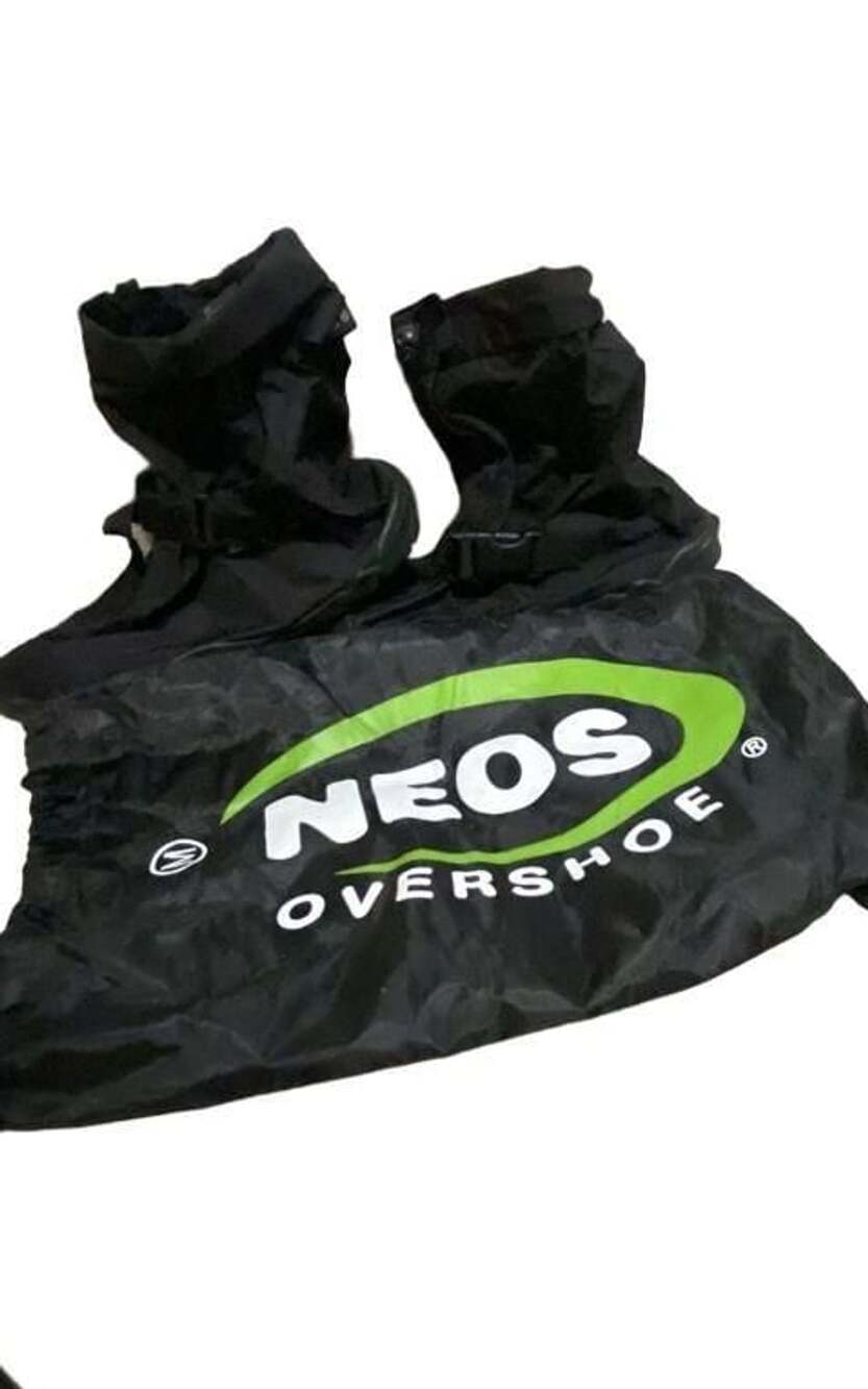Neos Overshoe Size M Black Waterproof Boot Covers
